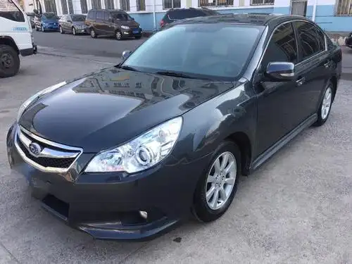 斯巴鲁 力狮 2.0l 三厢 手动档 s package 运动导航版 全时四驱图片