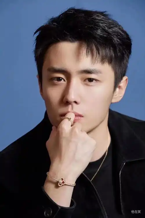 人像精品集 第169期"美男帅哥写真"高清无水印手机壁纸