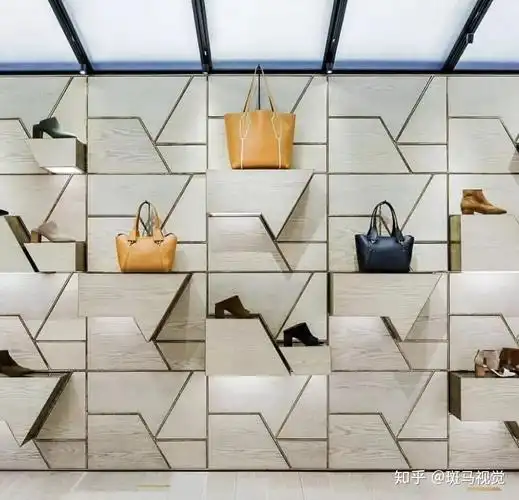 创意墙面陈列设计陈列师在陈列培训中get了