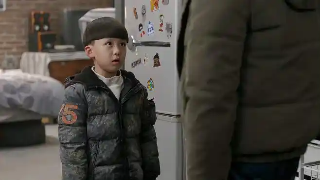 小爸爸:于果不耐烦问夏天被欺负的事,质问他不会自己洗衣服吗