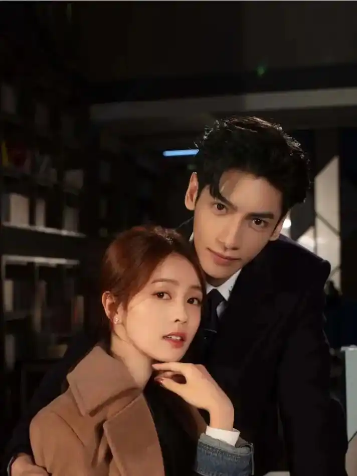 半是蜜糖半是伤～好甜.看长月烬明真的是上头,出不来,又去看了 - 抖音