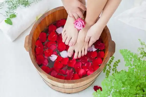 祛湿排毒用什么泡脚好