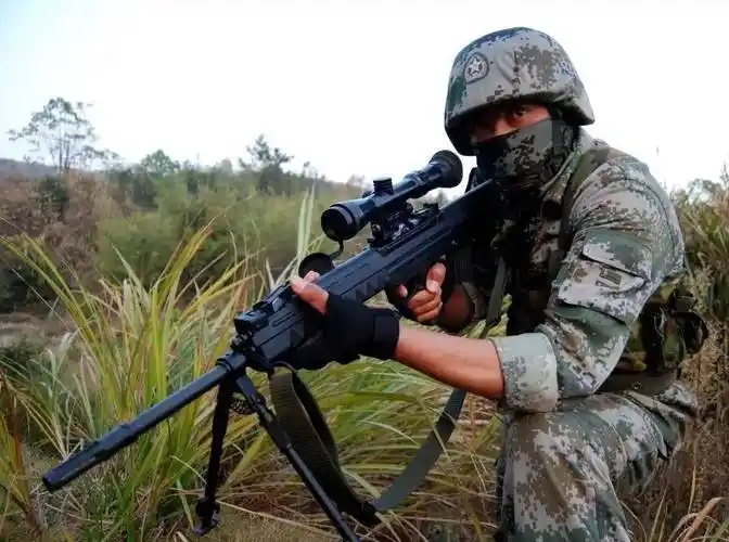 解放军特战营长身手不凡,现场碾压美英特种兵_中国_军人_欧美