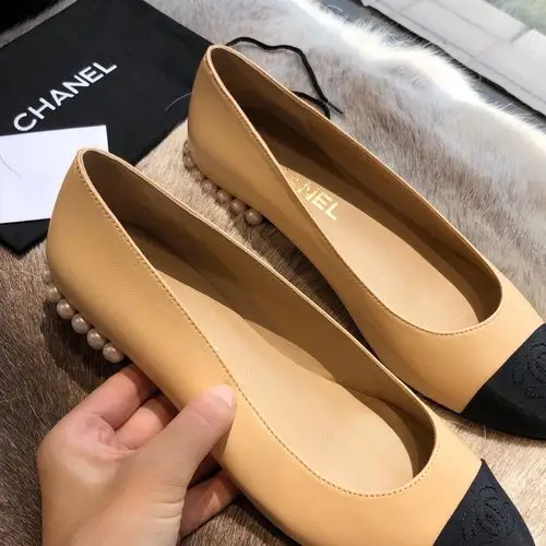 香奈儿珍珠跟单鞋来了鞋柜里必须有的款式之