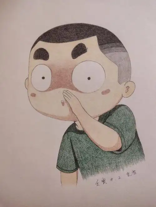 第一次尝试彩铅画了个大杨笔下的兵哥哥