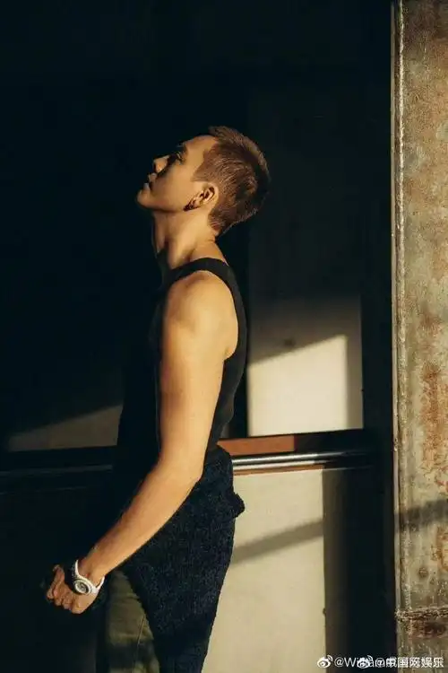 陈伟霆这个身材应该有镜头吧