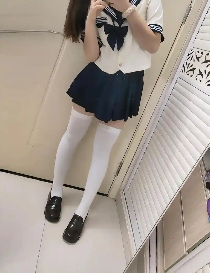 jk #白丝 沉默不是没有情绪 只是没有再说的意义 - 抖音