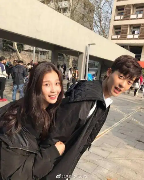 赵志伟虞书欣两人没谈恋爱只是好朋友网友说赵志伟蹭热度