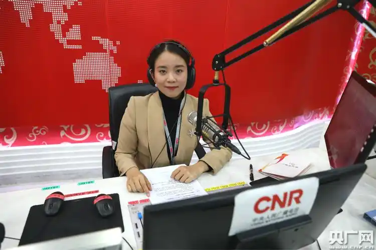 中国之声主持人邹颖婧