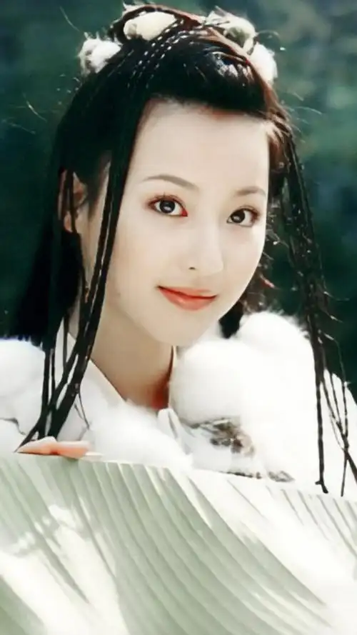 吴佳尼:马景涛前妻,两人相差21岁,北舞校花离婚后事业难上颠覆