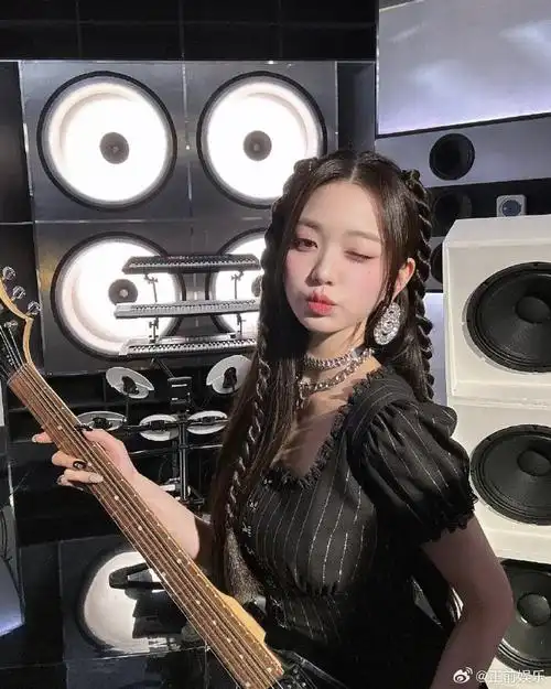 张元英wink三连##张元英摇滚辣妹