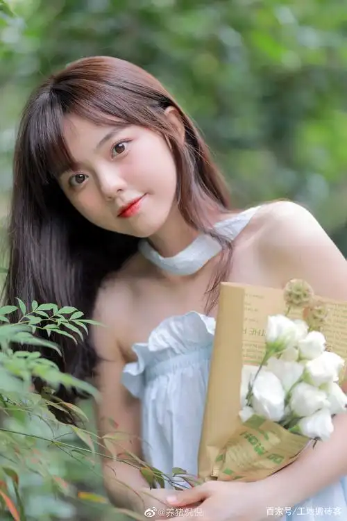 甜美笑容的可爱女孩(6p)