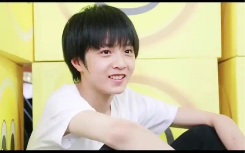 【刘耀文】狼崽时期的刘文到底有多可爱?