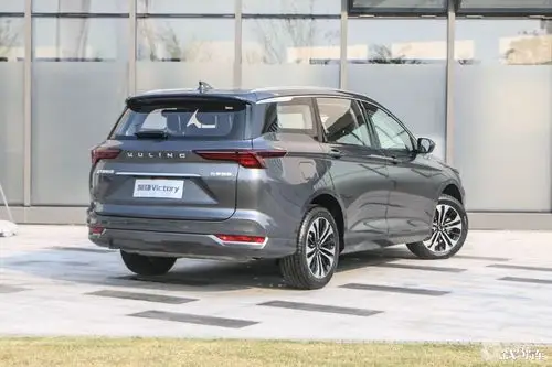 家用mpv新选择 五菱凯捷预售价8.98万元起