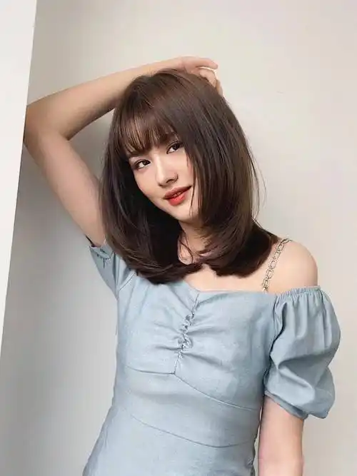 流行超级火的"梨花烫"发型了,今天小编也为大家带来了2021年最流行