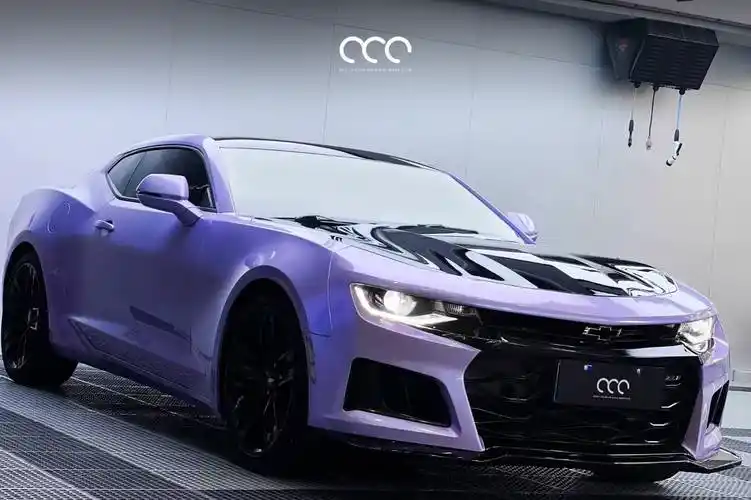 雪佛兰·科迈罗 漫彩改色膜pet 渐变亮面银幻紫_搜狐汽车_搜狐网