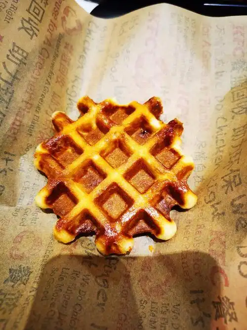 kfc比利时双旋冰激凌不错!还有鳕鱼鸡腿堡好大