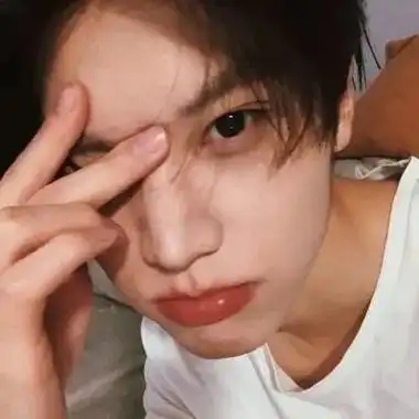 小哥哥帅气的图片头像真人帅气男生个性微信头像大全