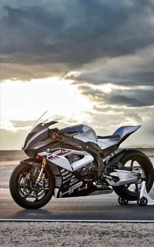 高清机车壁纸跪顶