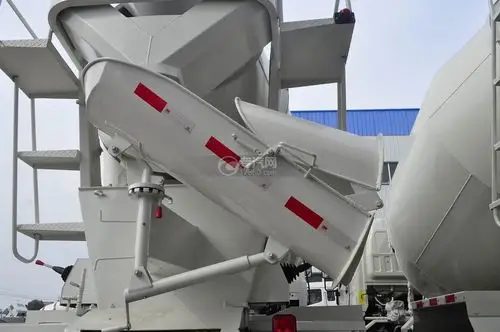 楚风单桥27方混凝土搅拌车出料斗