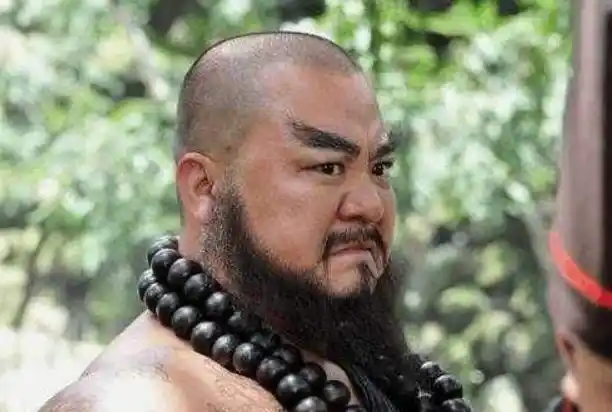 水浒传中的鲁智深有4个版本前3版演成傻大个唯独他最传神