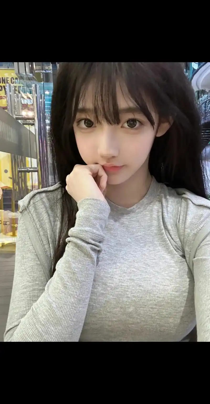 oi~有人喜欢绿小林子的么,快给她点波关注吧!@猛男阿绿#清 - 抖音