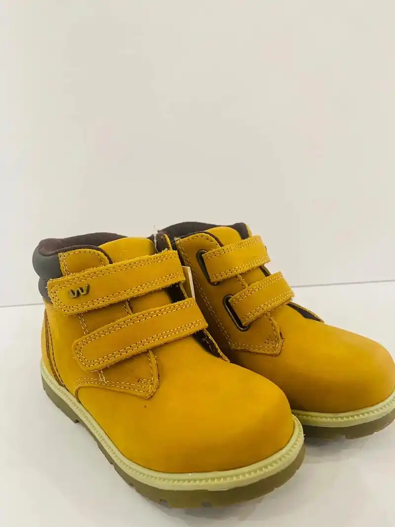 澳洲06woolly kids 马丁靴.秋冬暖暖的休闲马丁靴 - 抖音