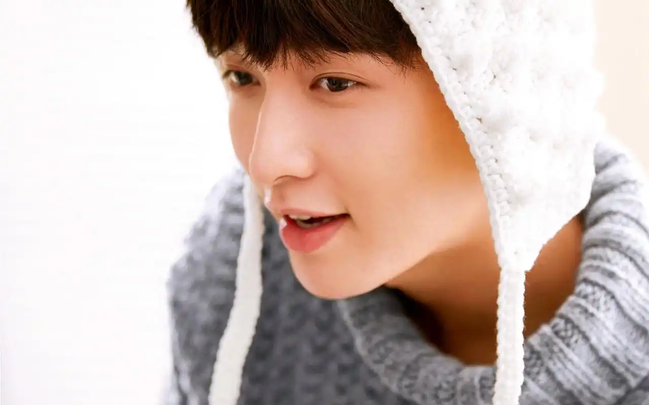 小绵羊张艺兴时尚帅气写真图片桌面壁纸高清大图预览1920x1080_大陆