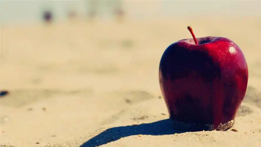 可口的苹果唯美高清桌面壁纸