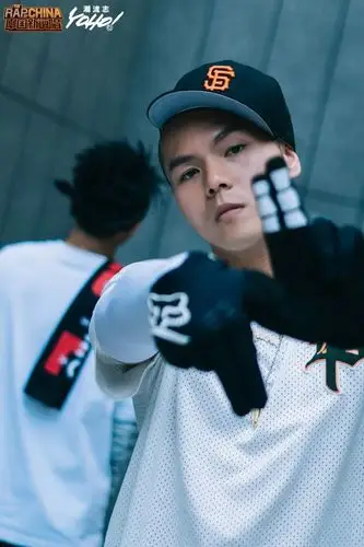 壁纸| 我选大傻,你选刘聪.