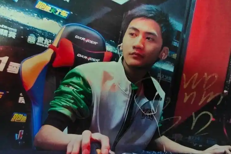 csgo茄子被禁播 csgo茄子年轻时超级帅照片 - 网络编辑之家