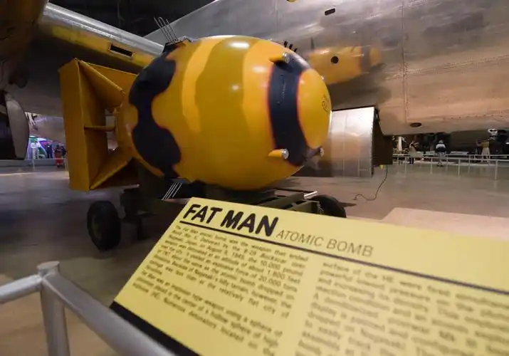 探访原子弹"小男孩"和"胖子"