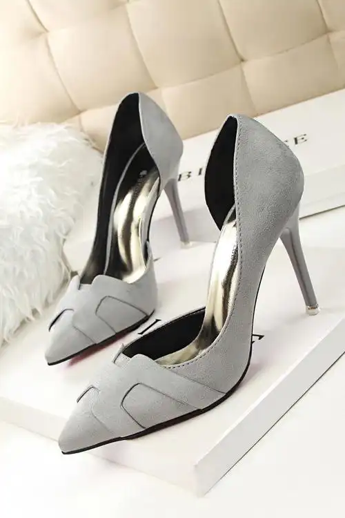 时尚显瘦浅口侧镂