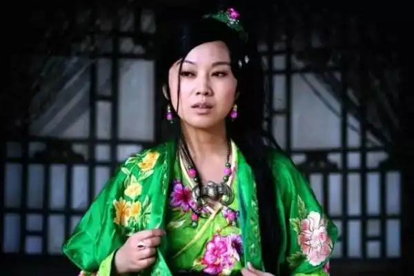 与sunview尚约相约"一起来看最美的闫妮"!