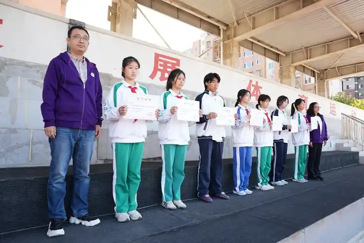 雅言传承文明经典浸润人生清华附中永丰学校举行第五届中华经典诵写讲