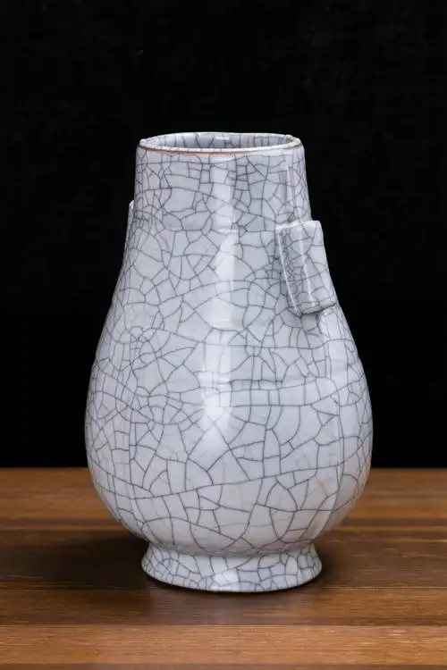 清代 哥釉出戟贯耳尊