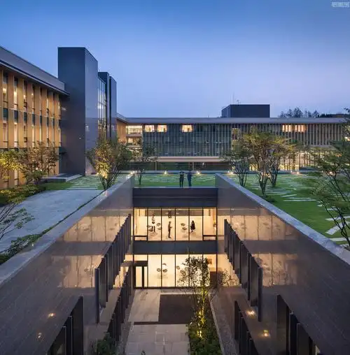 现代海洋与消防保险中心由junglim architecture设计,建筑设计,空间