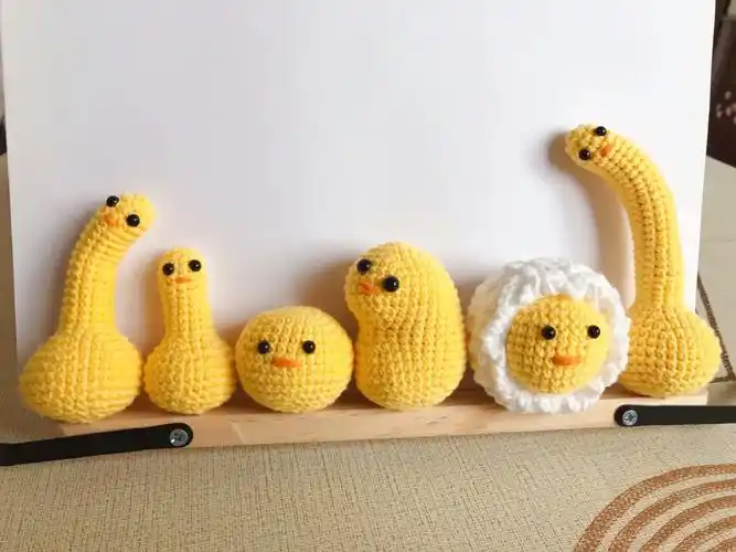 钩织小黄鸭歪头鸭