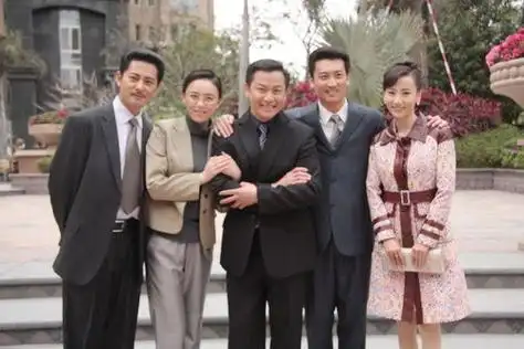 《团圆》主演《团圆》剧照新浪娱乐讯 电视剧《团圆》正在安徽卫视