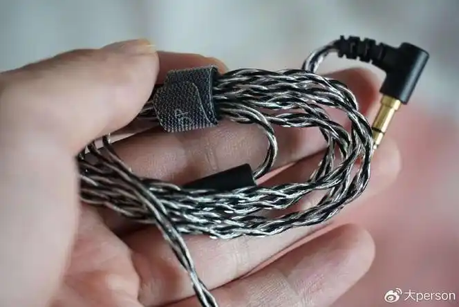 他们把"音响的单元结构"放进平头塞里,水月雨u-2探究