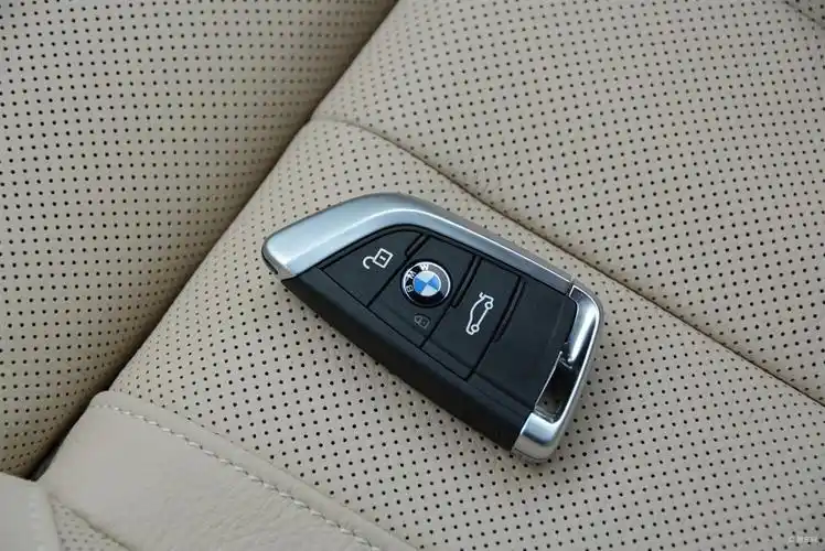 【宝马x62015款xdrive50i m运动型钥匙汽车图片-汽车图片大全】-易车