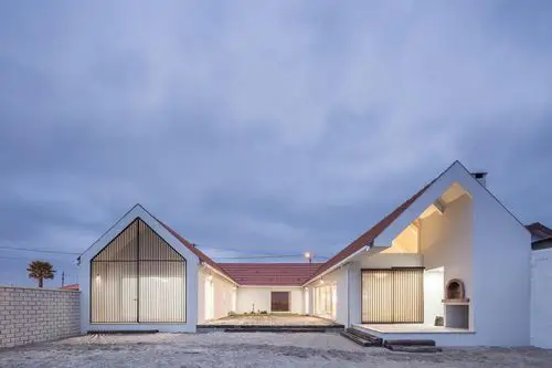 坡屋顶的哲学沉思,白色,现代-序赞网