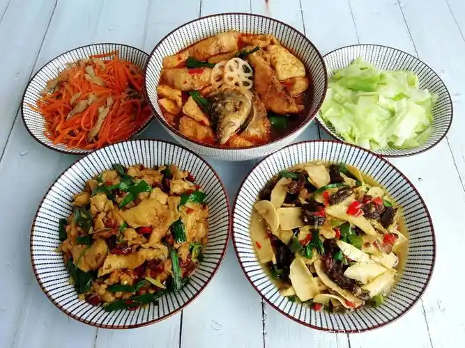 家常菜,摆盘做好看着就比较有食欲