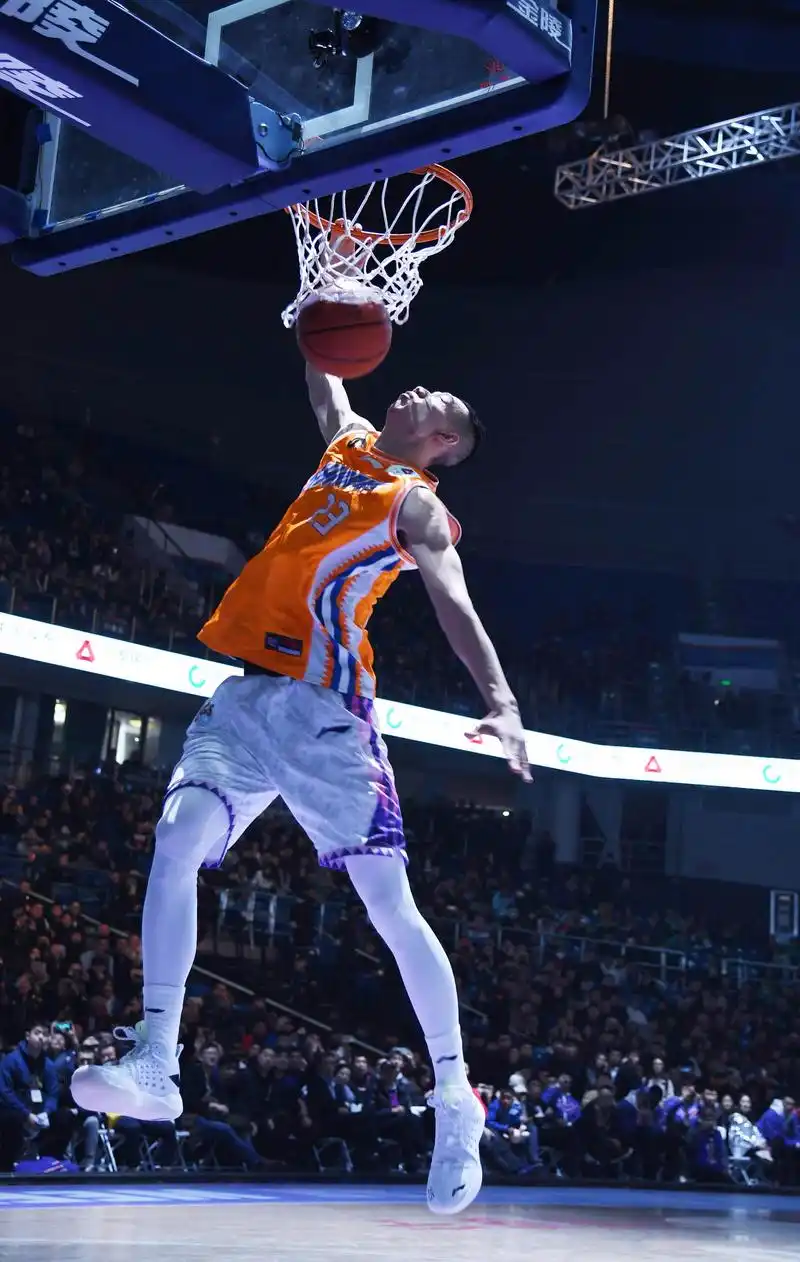 cba全明星周末 | 动感暴扣|cba全明星|扣篮|预赛_新浪新闻