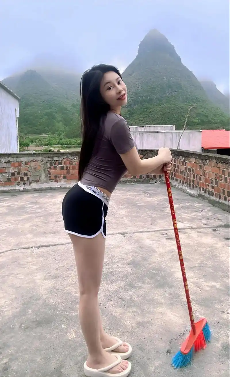 广西.#微胖女人 #肉肉女生 #广西表妹 - 抖音