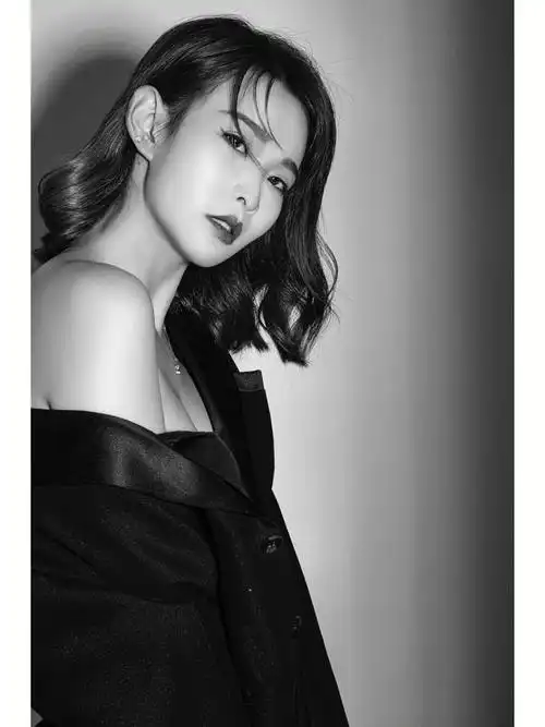 高级感很强的肖像写真个性情绪写真照