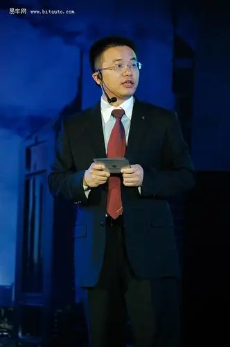 福州保时捷中心总经理谢飞宇先生