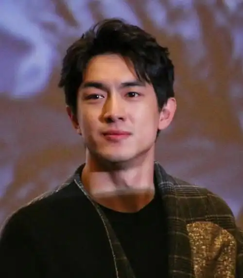 林更新说现在找他的剧很多都是变态角色,这个角色也可以试试