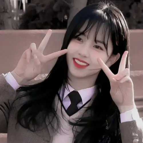 想要比耶的可爱女孩子头像