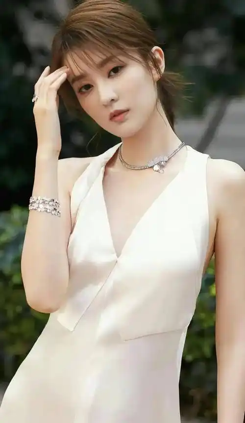 38乔欣37陈瑶36周冬雨35昆凌34陈都灵33李兰迪32梁洁31赵露思30白鹿29